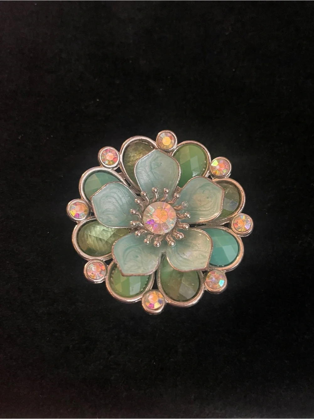 VINTAGE RARE Green Floral Crystal Brooch - Women's Jewelry